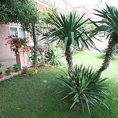 Apartment Abros Priz. *